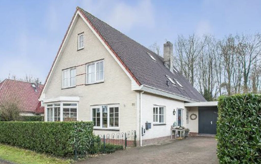 01 Architecten Almere - bestaande toestand - klein overstek eenvoudige detailering